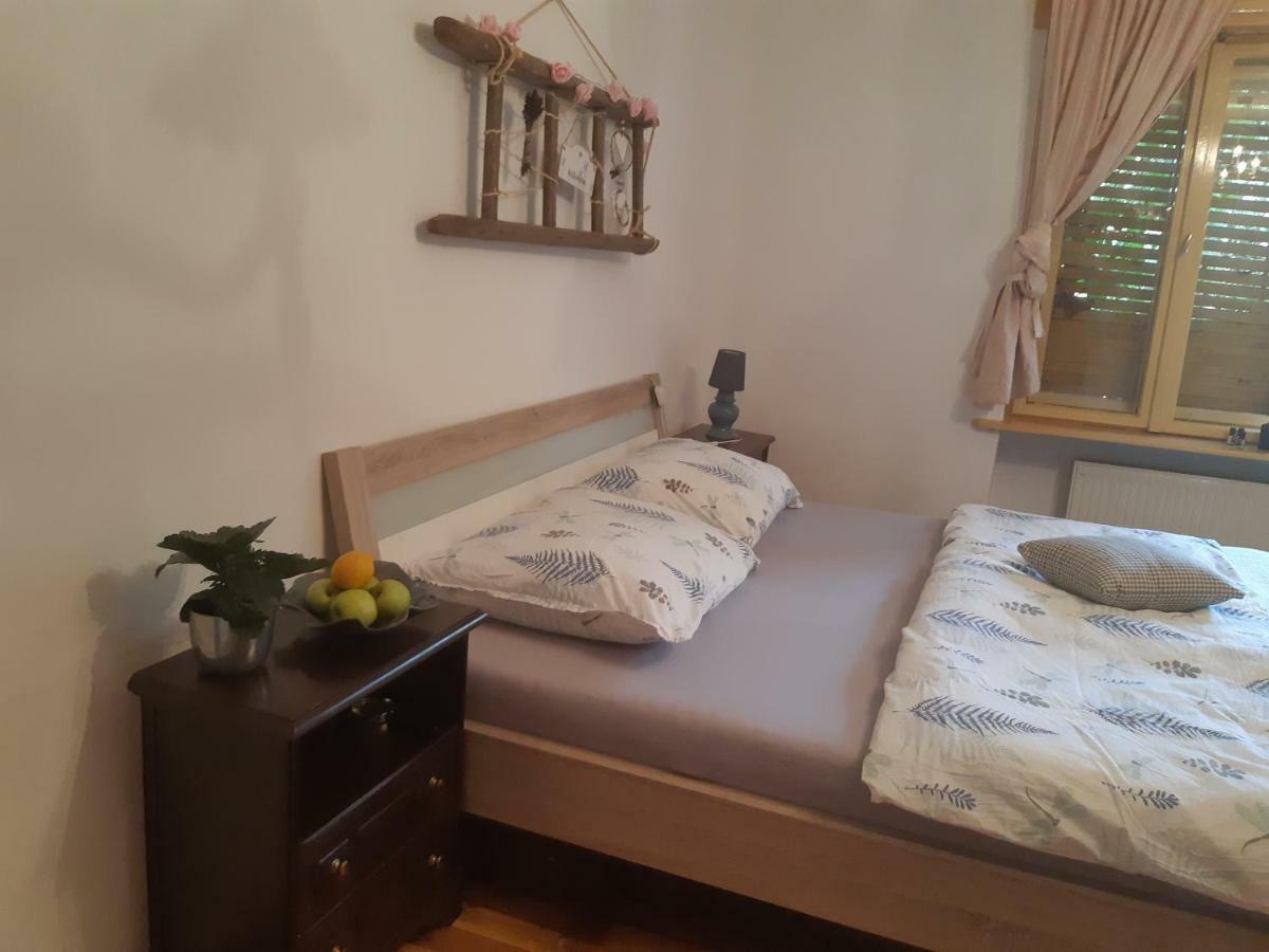 Axtburg Apartments Berbaltavar Екстериор снимка
